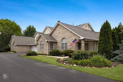 815 Havenshire Rd, Naperville, IL 60565