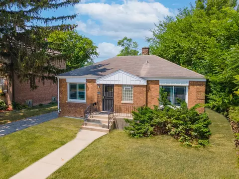 2316 S 17th Ave, Broadview, IL 60155