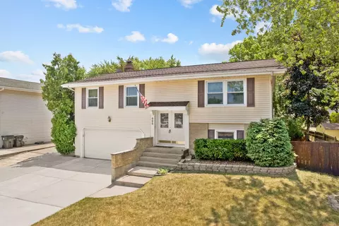 855 W Lakeside Plz, Hoffman Estates, IL 60169