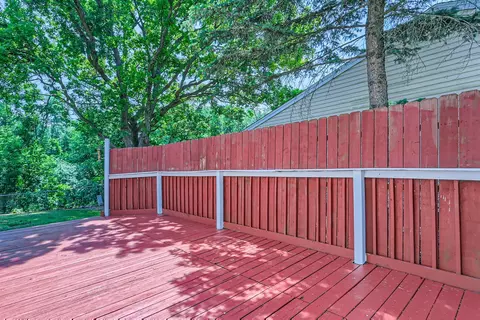 453 Campus Dr, Elgin, IL 60120 photo 18