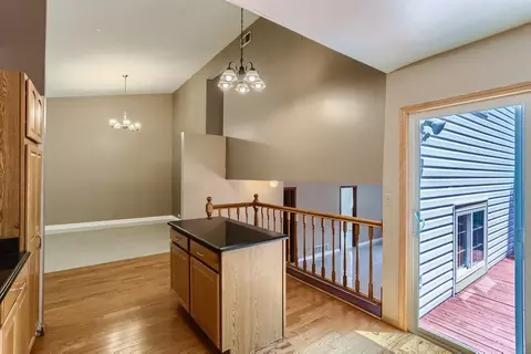 453 Campus Dr, Elgin, IL 60120 photo 7