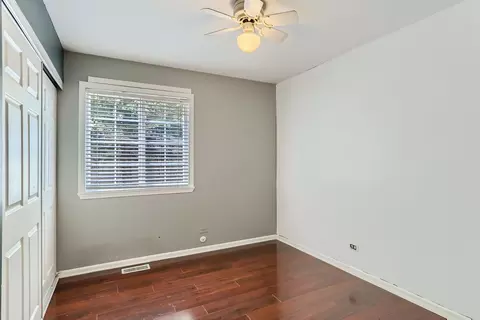 453 Campus Dr, Elgin, IL 60120 photo 12
