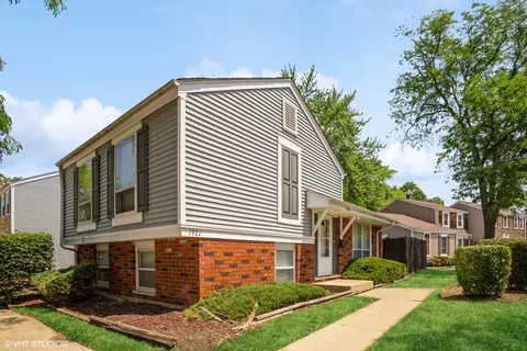 1921 Whitingham Ln #1921, Hoffman Estates, IL 60169