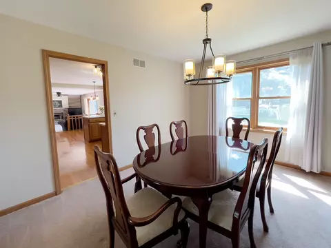 2153 Niagara Ct, Elgin, IL 60123 photo 8