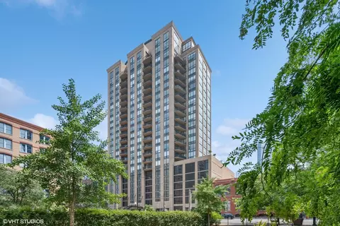 435 W Erie St #1005, Chicago, IL 60654
