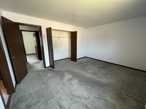 4506 Harbor Cir, Hoffman Estates, IL 60192 photo 9