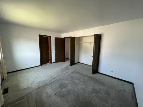 4506 Harbor Cir, Hoffman Estates, IL 60192 photo 8