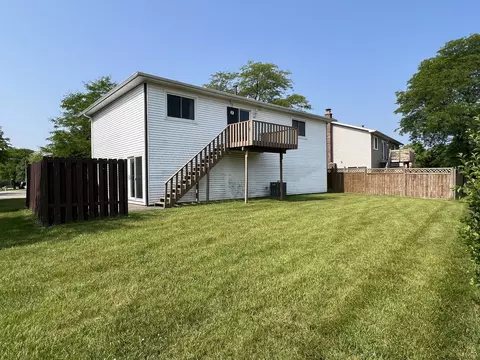 4506 Harbor Cir, Hoffman Estates, IL 60192 photo 24