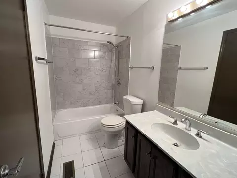 4506 Harbor Cir, Hoffman Estates, IL 60192 photo 7