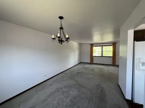4506 Harbor Cir, Hoffman Estates, IL 60192 photo 4