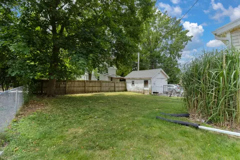 807 E Monroe St, Bloomington, IL 61701 photo 28