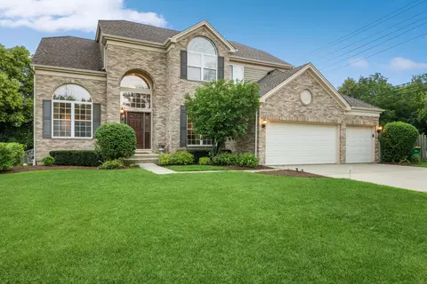 3260 Indian Creek Dr, Buffalo Grove, IL 60089