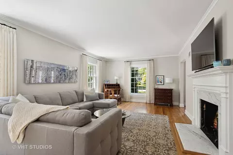 850 Eldorado St, Winnetka, IL 60093 photo 4