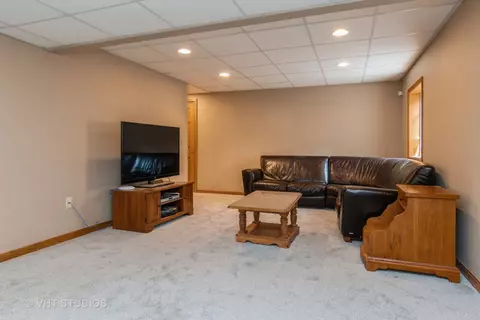 565 Boardman Cir, Bolingbrook, IL 60440 photo 19