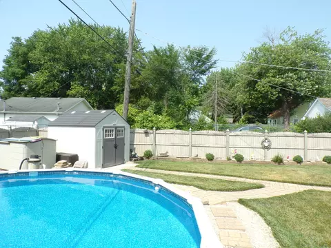 725 E Benton St, Morris, IL 60450 photo 21