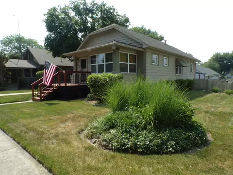725 E Benton St, Morris, IL 60450 photo 3