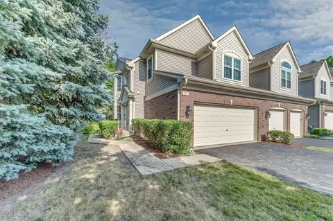 57 Egg Harbour Ct, Schaumburg, IL 60173