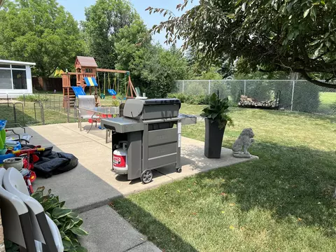 8043 Deer Path St, Justice, IL 60458 photo 13