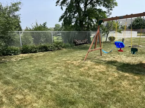 8043 Deer Path St, Justice, IL 60458 photo 15