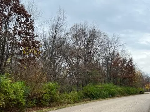 17211 Cobblestone Dr, Marengo, IL 60152