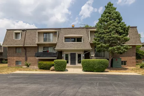 264 E Bailey Rd #L, Naperville, IL 60565