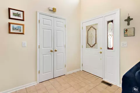420 5th St, Wheeling, IL 60090 photo 2