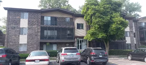 5003 135th St #11, Crestwood, IL 60445