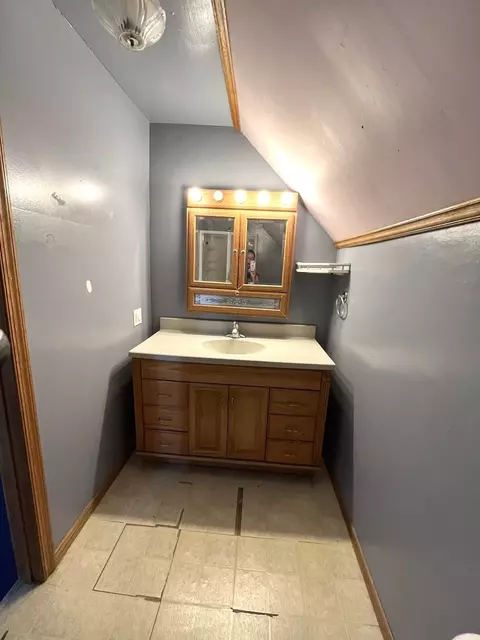 453 E Walnut St, Oglesby, IL 61348 photo 12