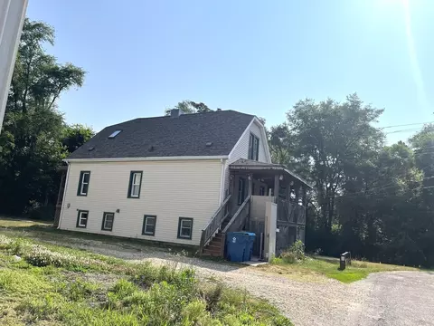 453 E Walnut St, Oglesby, IL 61348 photo 2