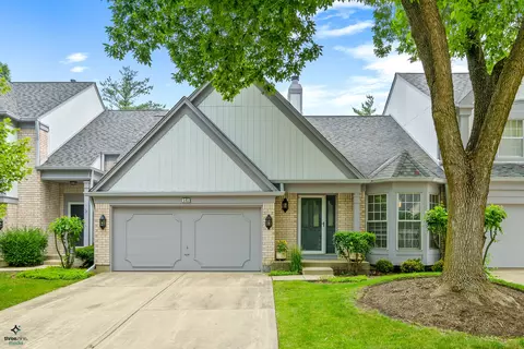 545 Cherbourg Dr, Buffalo Grove, IL 60089