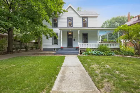 1004 W White St, Champaign, IL 61821