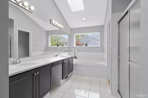 1354 Nightingale Ln, Bartlett, IL 60103 photo 18