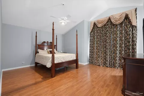 1354 Nightingale Ln, Bartlett, IL 60103 photo 16