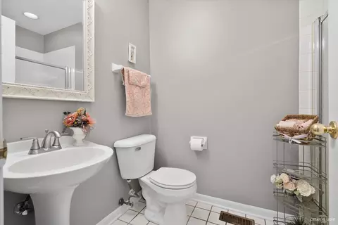 1354 Nightingale Ln, Bartlett, IL 60103 photo 14