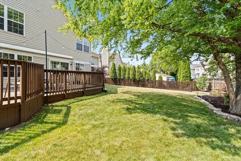 1354 Nightingale Ln, Bartlett, IL 60103 photo 28