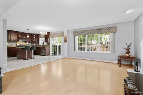 1354 Nightingale Ln, Bartlett, IL 60103 photo 13