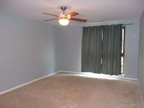5 E Carriageway Dr #203, Hazel Crest, IL 60429 photo 7
