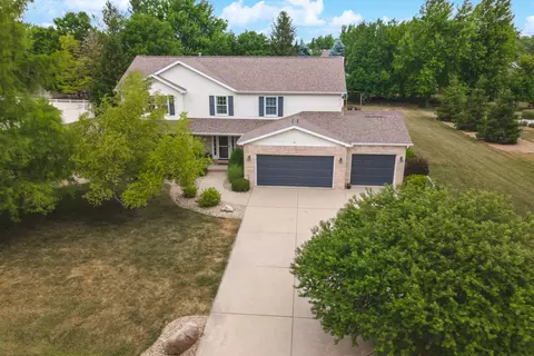 30 Candle Ridge Rd, Towanda, IL 61776
