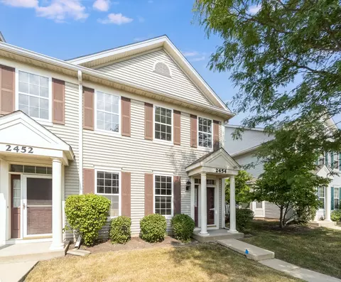 2454 Georgetown Cir, Aurora, IL 60503