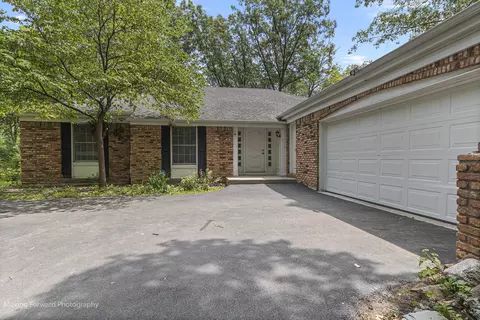 24117 S Plum Valley Dr, Crete, IL 60417