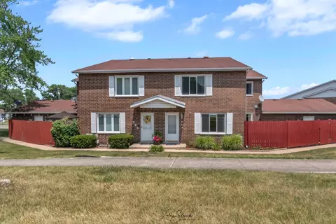 265 Paddock Cir #-, Glendale Heights, IL 60139
