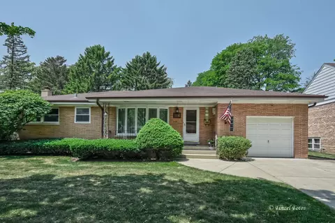 306 S Forrest Ave, Arlington Heights, IL 60004