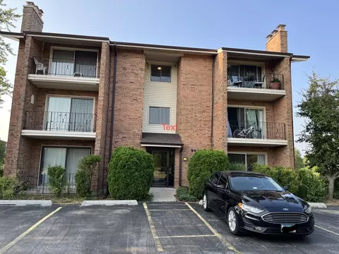 9934 Treetop Dr #1E, Orland Park, IL 60462