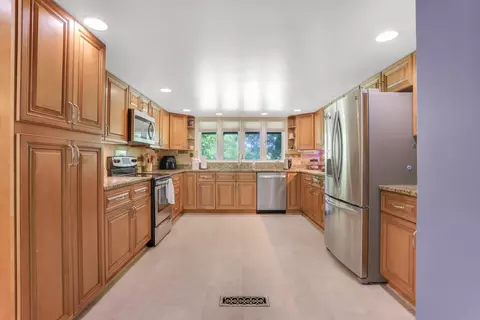 2244 Wagon Trail Rd, White Heath, IL 61884 photo 6