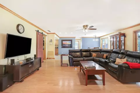 2244 Wagon Trail Rd, White Heath, IL 61884 photo 13