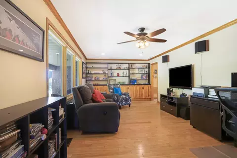2244 Wagon Trail Rd, White Heath, IL 61884 photo 4