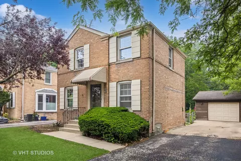 538 E Thacker St E, Des Plaines, IL 60016