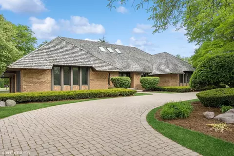 22 W630 Sodaro Rd, Medinah, IL 60157