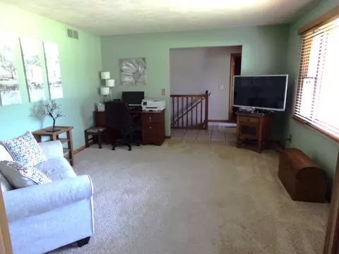 512 David Dr, Winnebago, IL 61088 photo 4