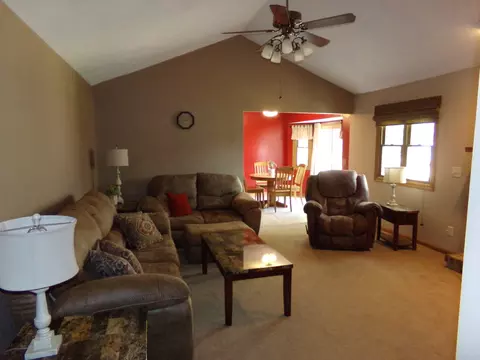 512 David Dr, Winnebago, IL 61088 photo 13